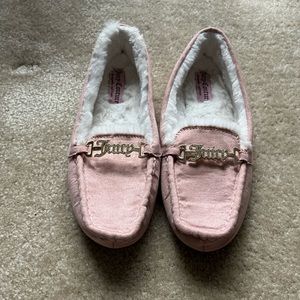 Juicy Couture Pink Moccasins Size 10